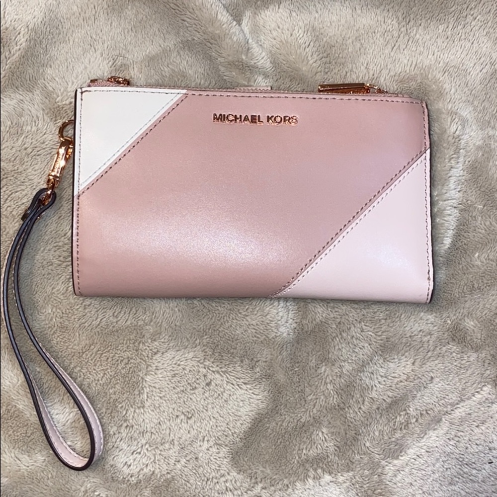 Authentic Michel Kors Wristlet